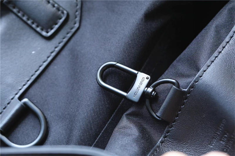  Elegant everyday bag carried on shoulder 10