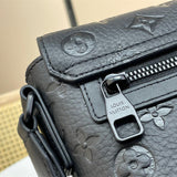  top-handle bag close-up of hardware and finish