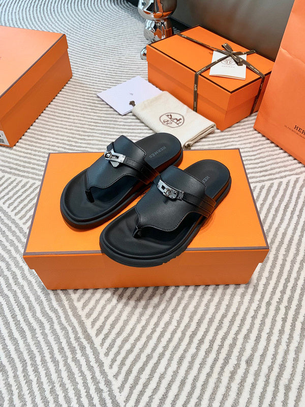 Hermès Black Gladiator Sandals - Angled View