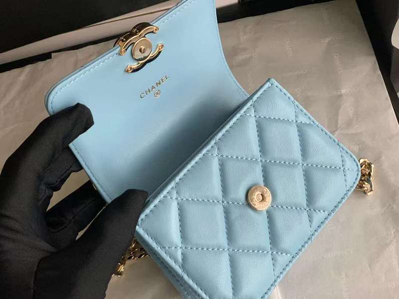 Zivas Charm Modern Edge Luxury Handbag (Considered Detail & Form) – Styled Look