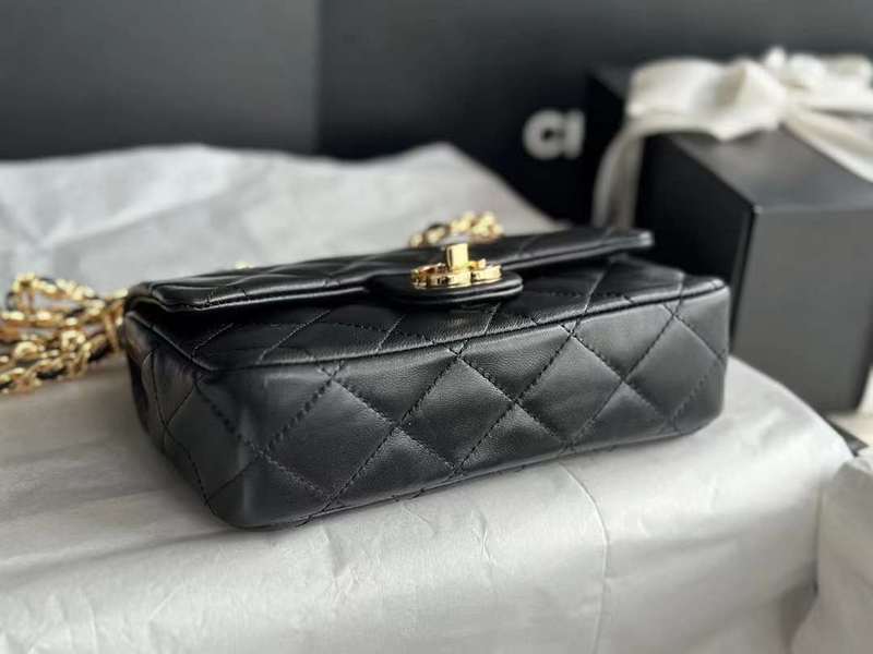 Zivas Charm Refined Structure Luxury Handbag (Thoughtfully Structured Design) – Full Silhouette