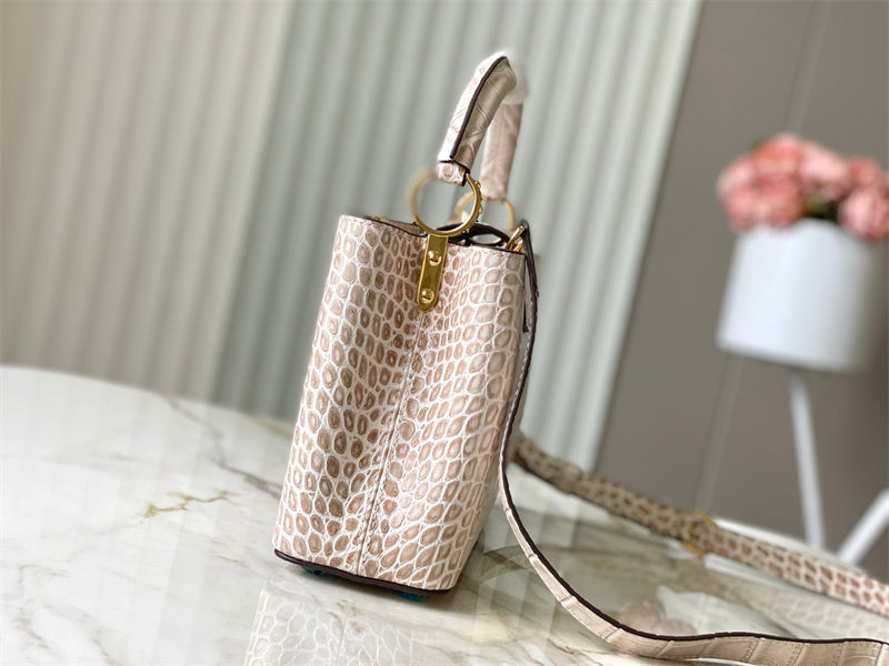  timeless everyday bag styled with outfit 18
