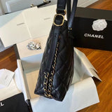  spacious purse view 5