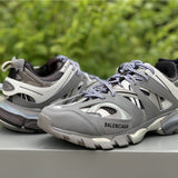 Nike Men's & Women's Luxury Low-Top Trainers — Style 081 angle view