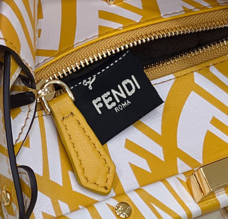 Ziva's Charm handbag – product shot (23cm*7cm*18cm)