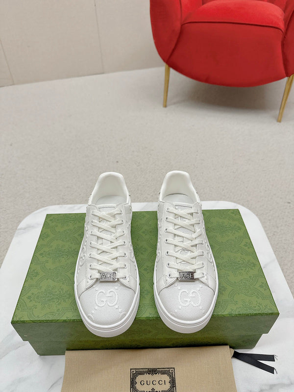 Gucci neutral cream luxury sneakers view 9 minimalist modern build