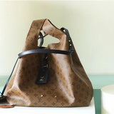  Chic satchel front view