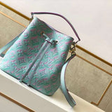 Side profile of statement chic women's handbag – women's designer-style accessory