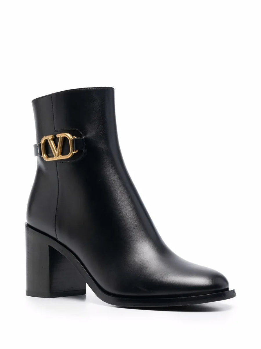 8.06E+12 women/shoes/sneakers side profile designer luxury fashion