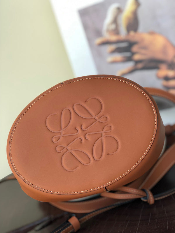 Ziva's Charm handbag – product shot (18cm*25cm*13.5cm)