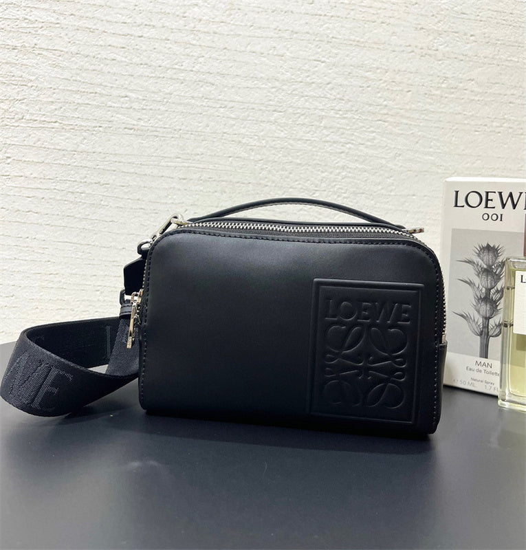 Ziva's Charm handbag – product shot (18cm*13cm*7cm)