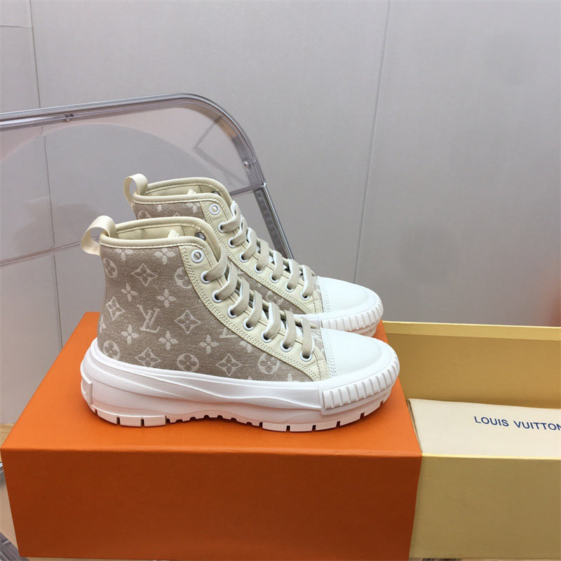 Louis Vuitton shoes Style 269 - close-up of sleek modern silhouette