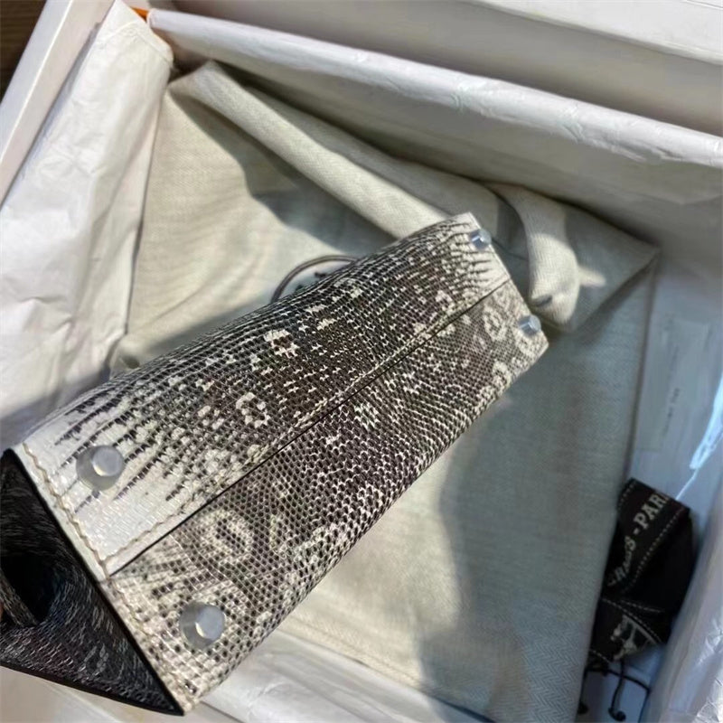 Interior view of streamlined premium bag