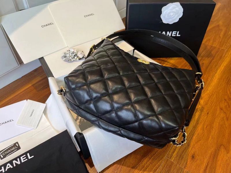  women's handbag, spacious design, view 6