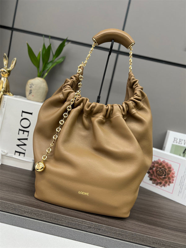 Ziva's Charm handbag – detail view (34cm*13.5cm*33cm)