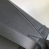 Ziva's Charm handbag – detail view (41cm*31cm*24cm)