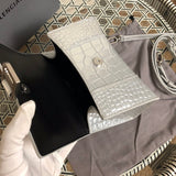 Front view of modern classic women's handbag – women's luxury accessory