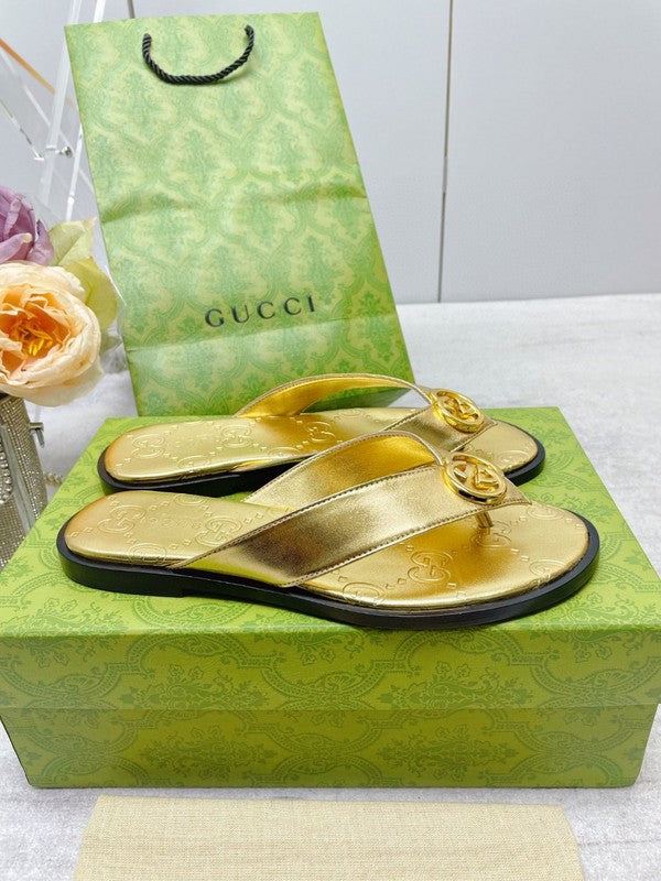 Gucci fresh white-and-black luxury sneakers view 10 minimalist modern build