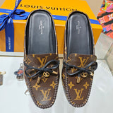 Louis Vuitton shoes Style 214 - back heel detail