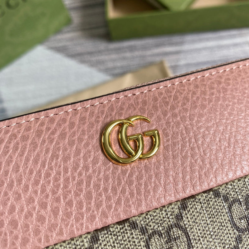 Front view of classic elevated women's handbag – women's everyday handbag