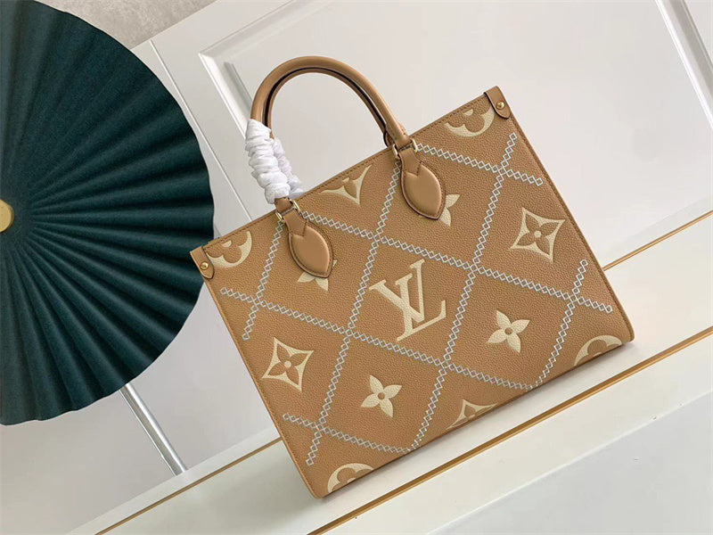  tailored everyday bag detail view showing craftsmanship