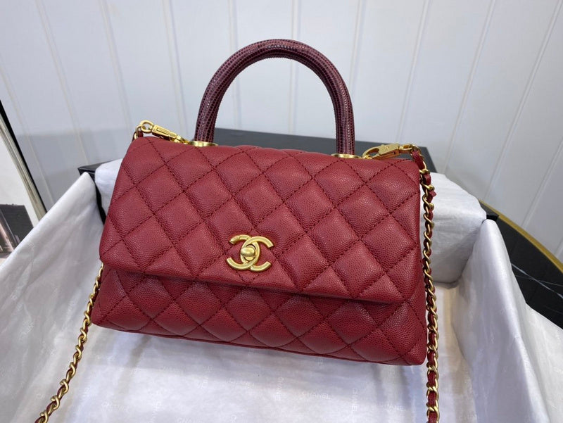  women's handbag, mid design, view 1