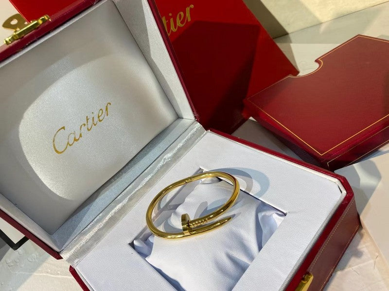 Angled view of Cartier unisex jewelry piece