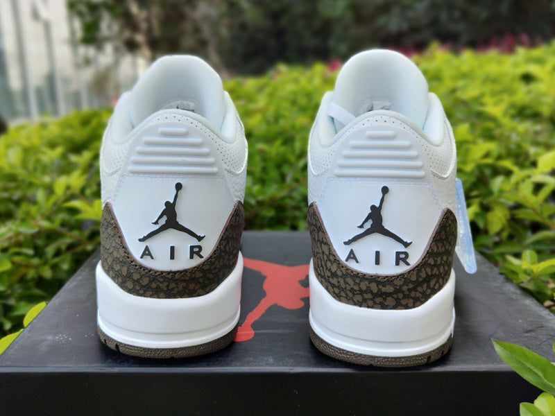 Nike Men's & Women's Signature Luxury Sneakers — Style 168 angle view