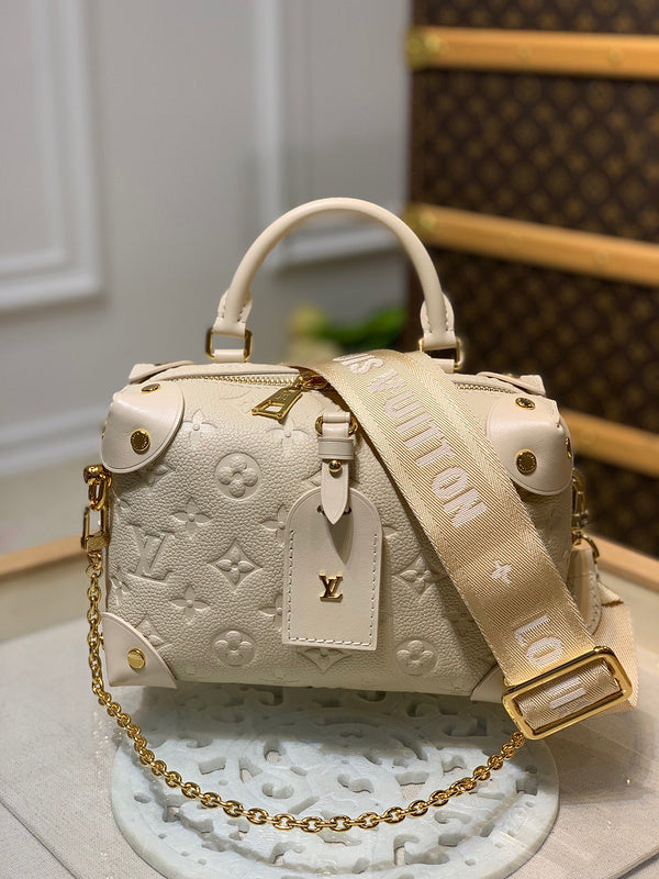Side profile of premium polished women's handbag – women's designer-style accessory