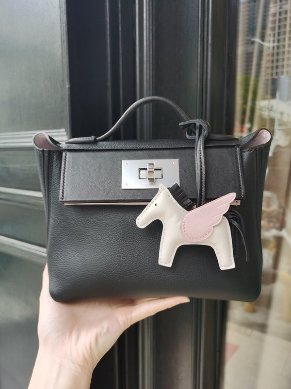  Sleek shopper bag front view 13