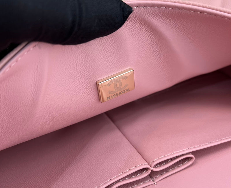  mid purse view 8