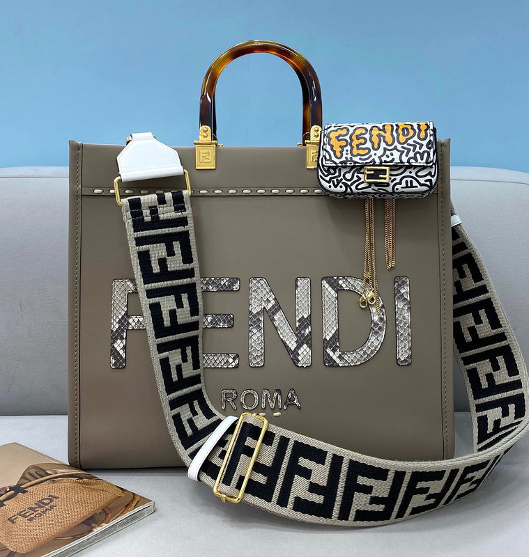 Ziva's Charm handbag – front view (31cm*15cm*35cm)