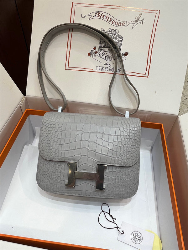  carryall bag interior and compartment view