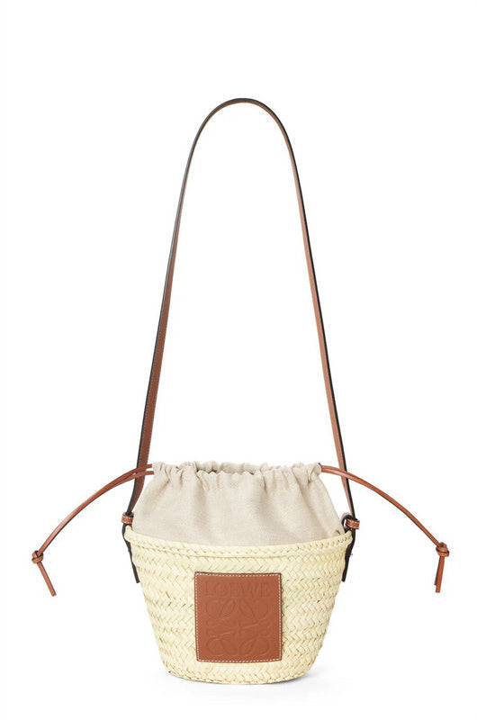 Ziva's Charm handbag – detail view (28cm*19cm*18cm)