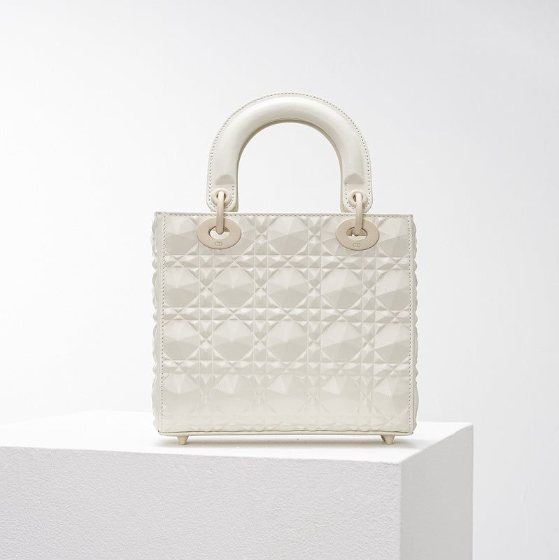 Interior view of classic everyday-luxe women's handbag – women's premium purse