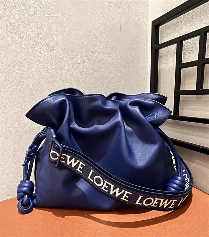 Ziva's Charm handbag – product shot (30cm*24.5cm*10.5cm)