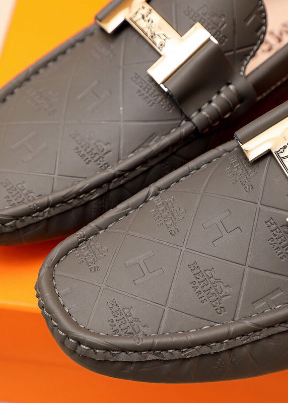 Hermes shoes Style 041 - side profile detail (alternate angle)