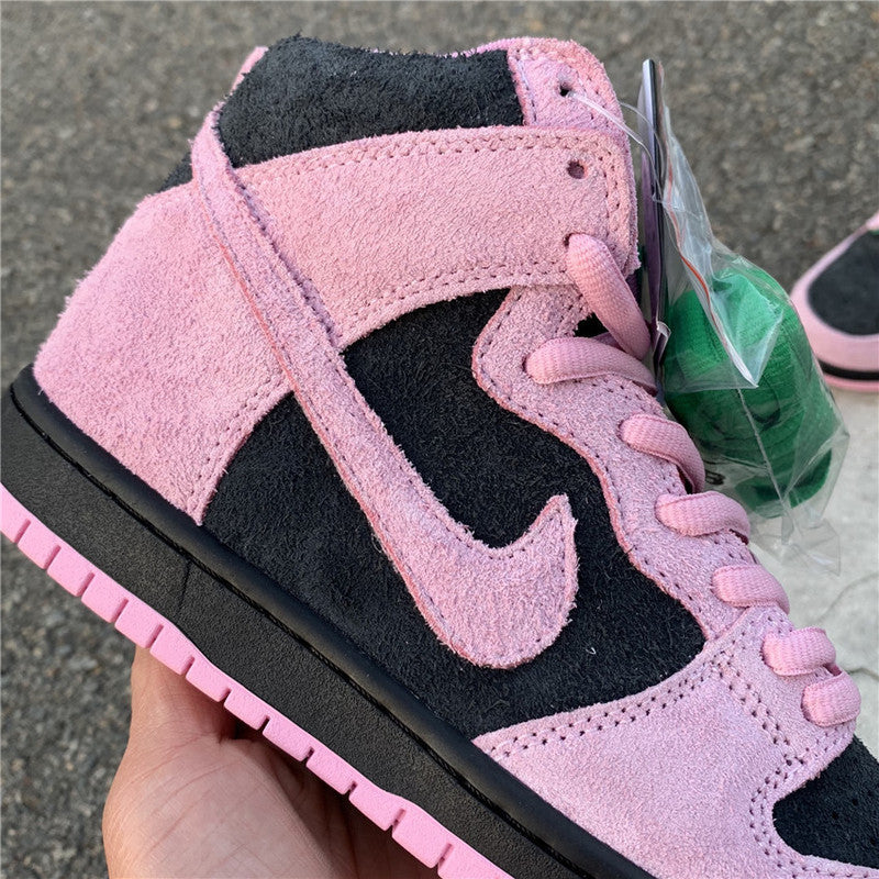 Nike Men's & Women's Iconic Street Trainers — Style 203 front view