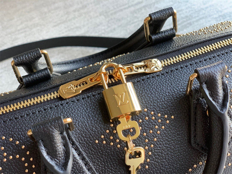  timeless top-handle bag styled with outfit