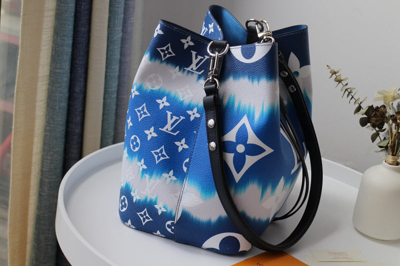 Back view of structured modern women's handbag – women's everyday handbag