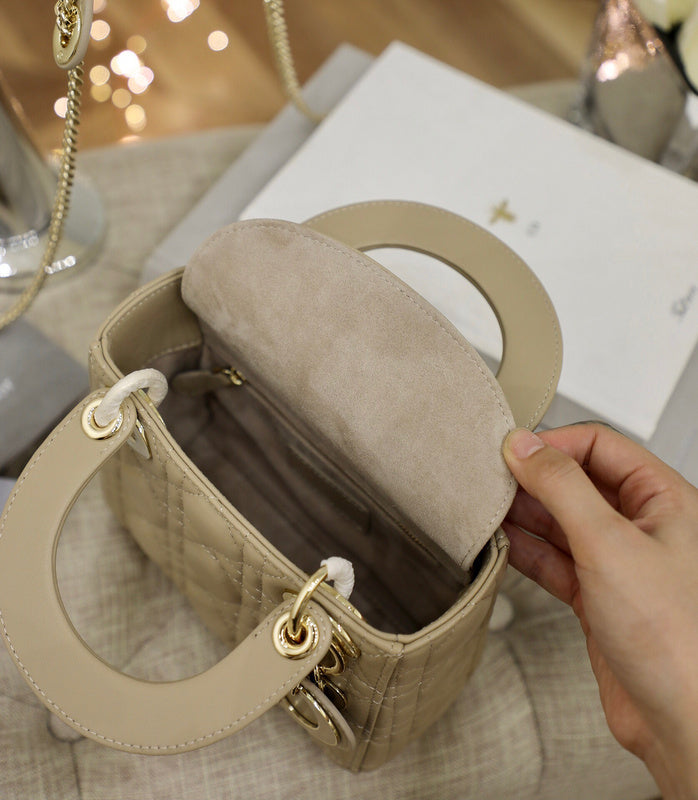 Top view of everyday-luxe classic women's handbag – women's premium purse