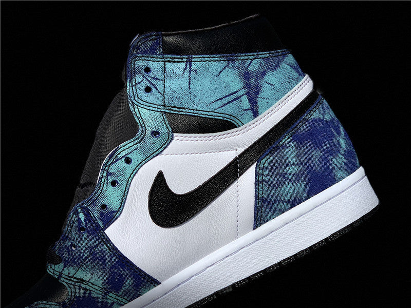 Nike Men's & Women's Designer Low-Top Shoes — Style 017 hardware detail