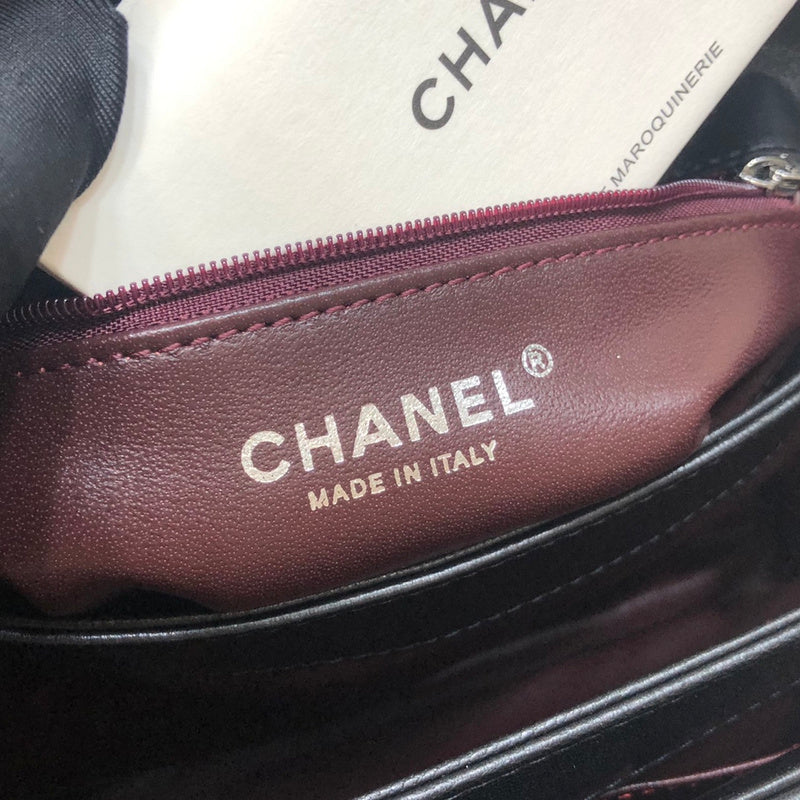  mid purse view 10