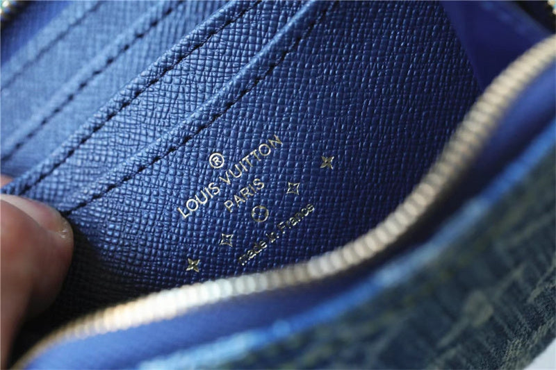  signature handbag detail view showing craftsmanship 8