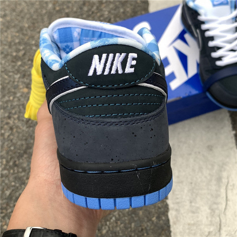 Nike Men's & Women's Premium Low-Top Trainers — Style 193 side view