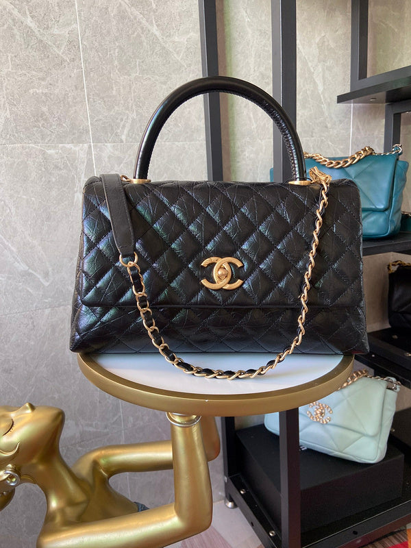  women's handbag, spacious design, view 7