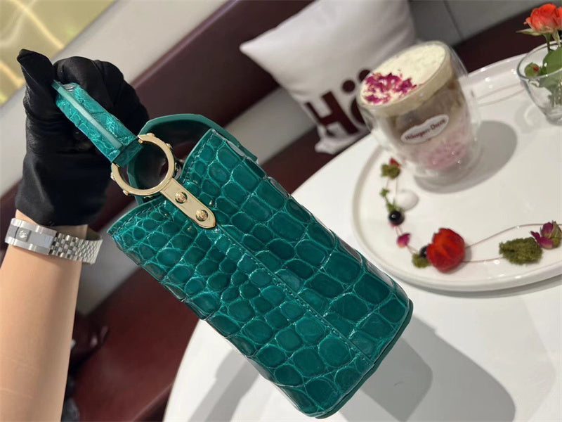  sleek carryall bag styled with outfit 18