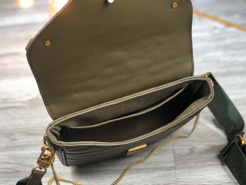 Front view of modern chic women's handbag – women's designer-style accessory