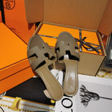 Hermes sandals Style 013 - top view showing design