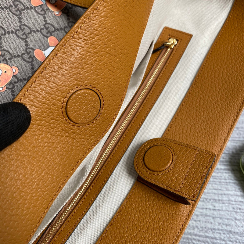 Close-up detail of chic refined women's handbag – women's everyday handbag